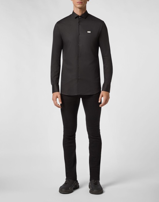 Товар черного цвета с внутренней стороны