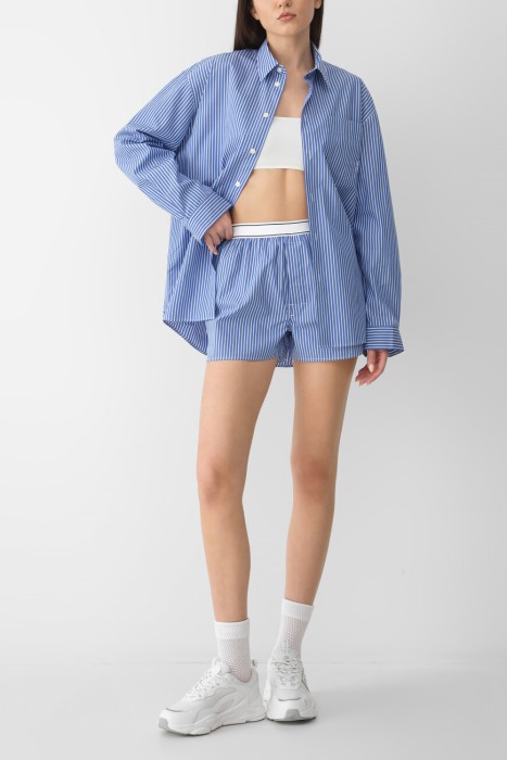 Товар синего цвета с внутренней стороны