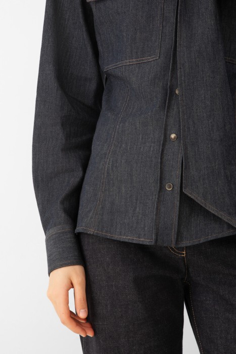 Товар синего цвета с внутренней стороны