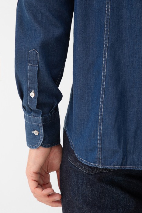 Товар синего цвета с внутренней стороны