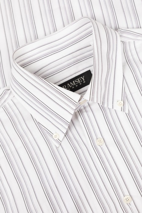 Товар белого цвета с внутренней стороны