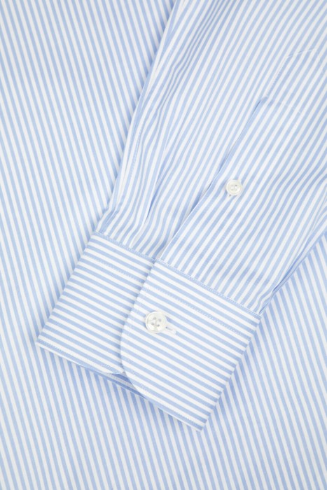 рубашка  классического стиля с лицевой стороны