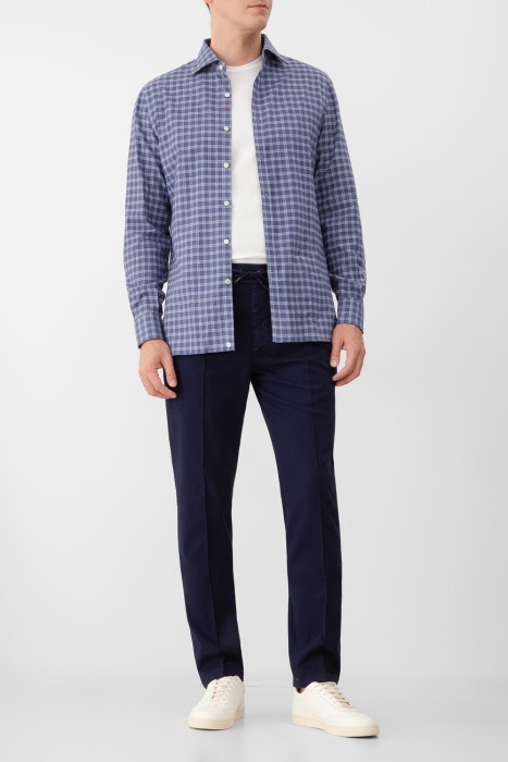 Товар синего цвета с внутренней стороны