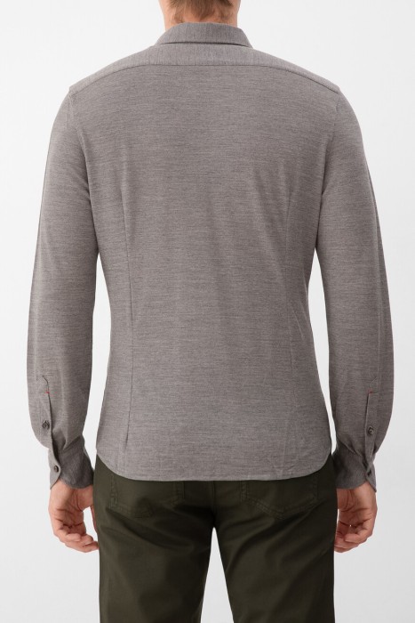 рубашка  по цене 54000 руб вид справа