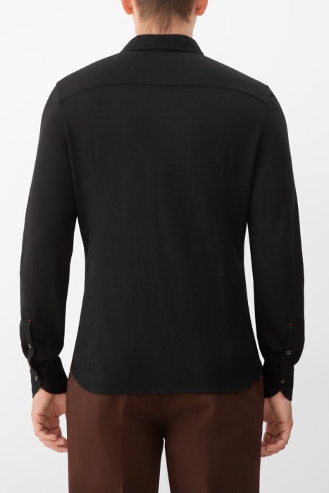 рубашка  по цене 54000 руб вид справа