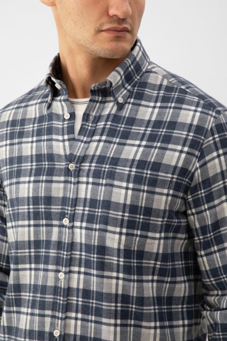 рубашка  из италии вид сбоку