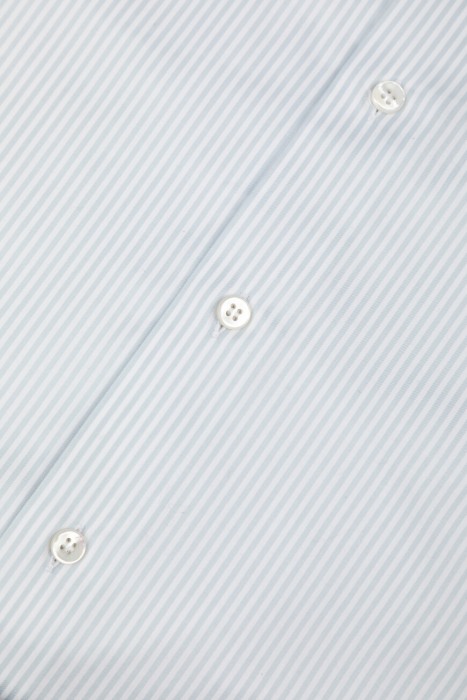 рубашка  спортивного стиля с лицевой стороны