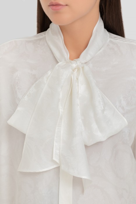 рубашка  из италии вид сбоку