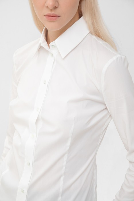 рубашка  из италии вид сбоку