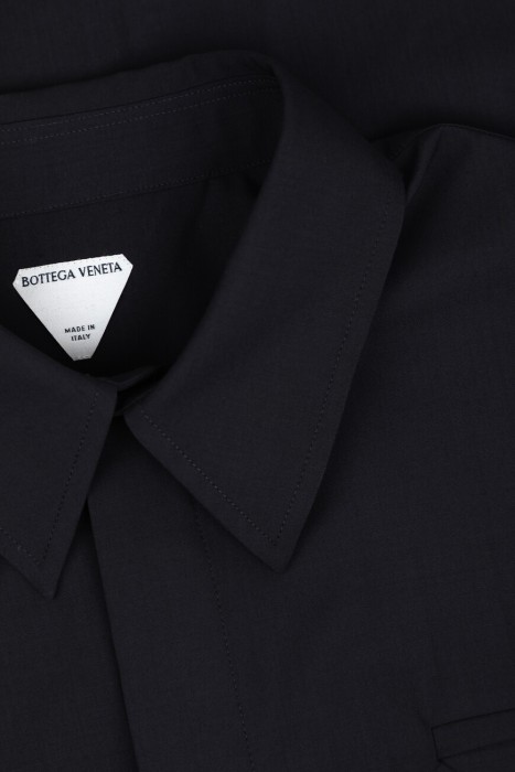 Товар синего цвета с внутренней стороны