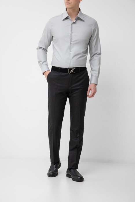 Товар серого цвета с внутренней стороны