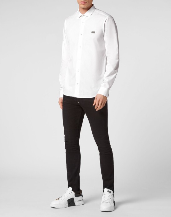 Товар белого цвета с внутренней стороны