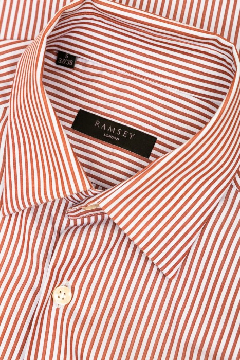 Товар белого цвета с внутренней стороны