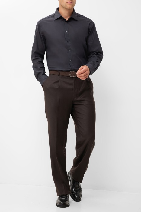 Товар черного цвета с внутренней стороны