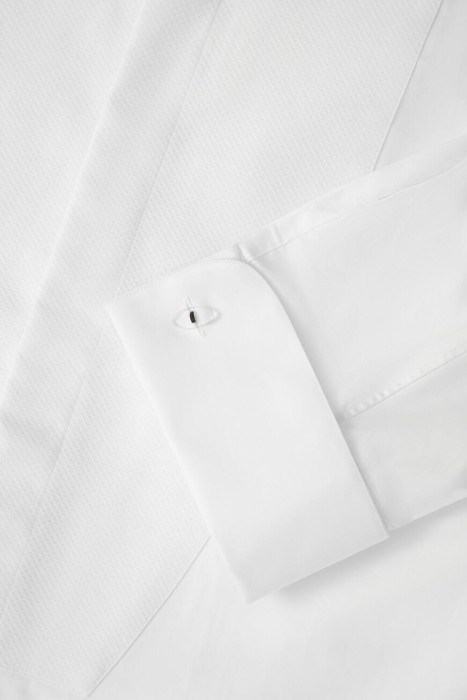 Товар белого цвета с внутренней стороны