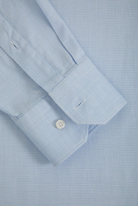 Товар голубого цвета с внутренней стороны