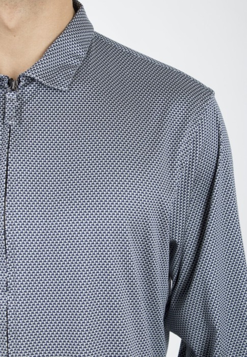 рубашка  из проверенных материалов спереди