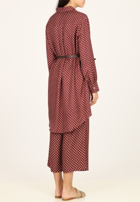 рубашка  из италии вид сбоку