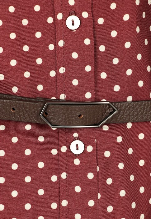 Товар бордового цвета с внутренней стороны