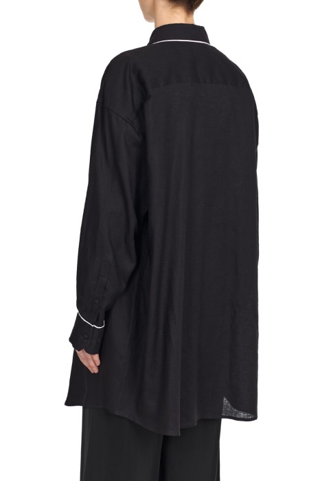 Товар черного цвета с внутренней стороны