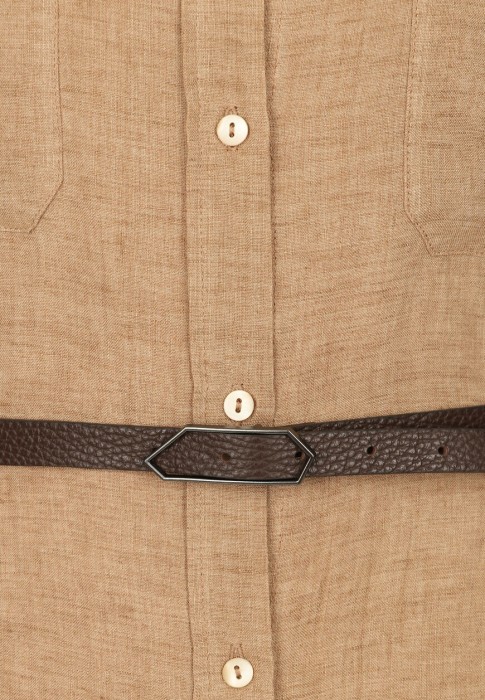 Товар коричневого цвета с внутренней стороны