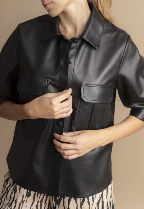 рубашка  из проверенных материалов спереди