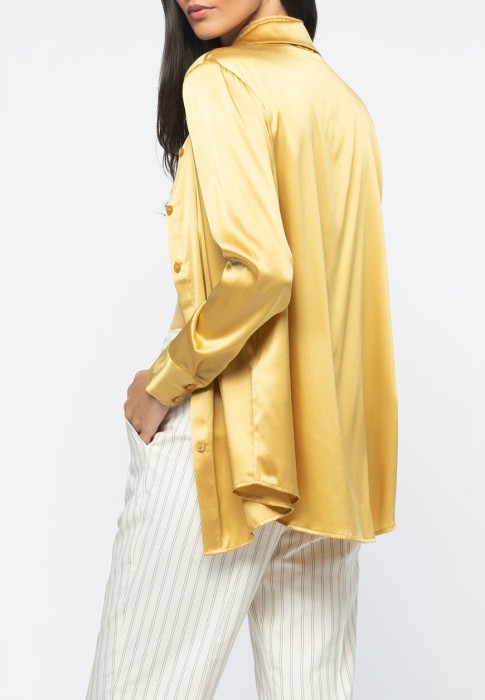 рубашка  из италии вид сбоку