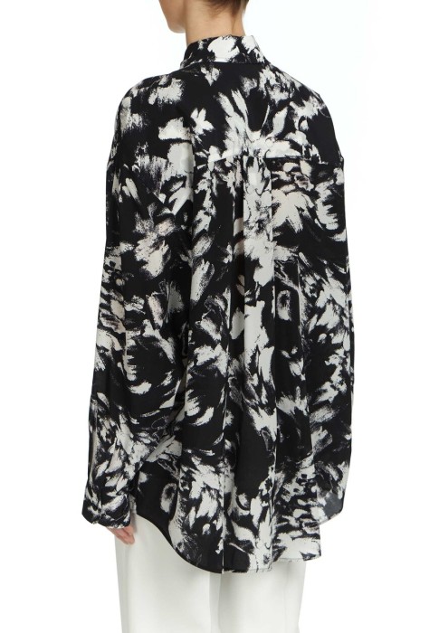 Товар черного цвета с внутренней стороны