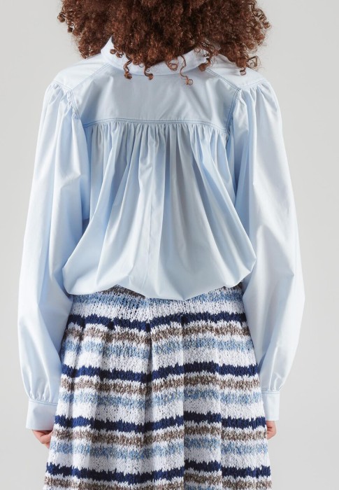 рубашка  из италии вид сбоку