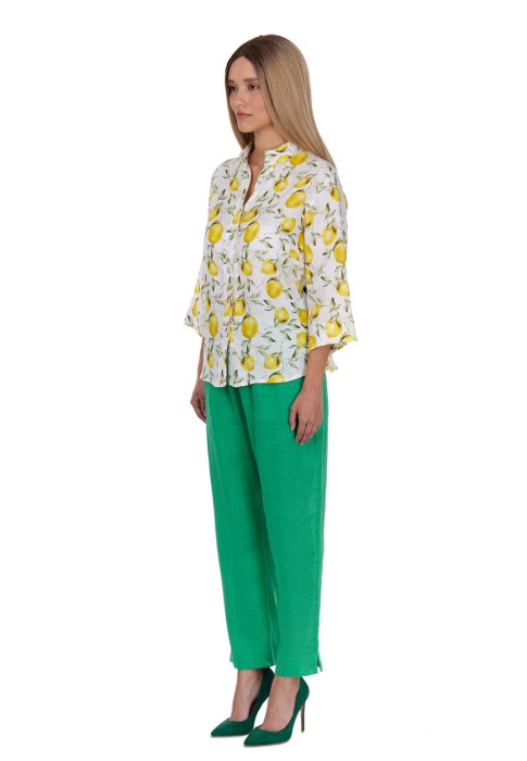 Товар желтого цвета с внутренней стороны