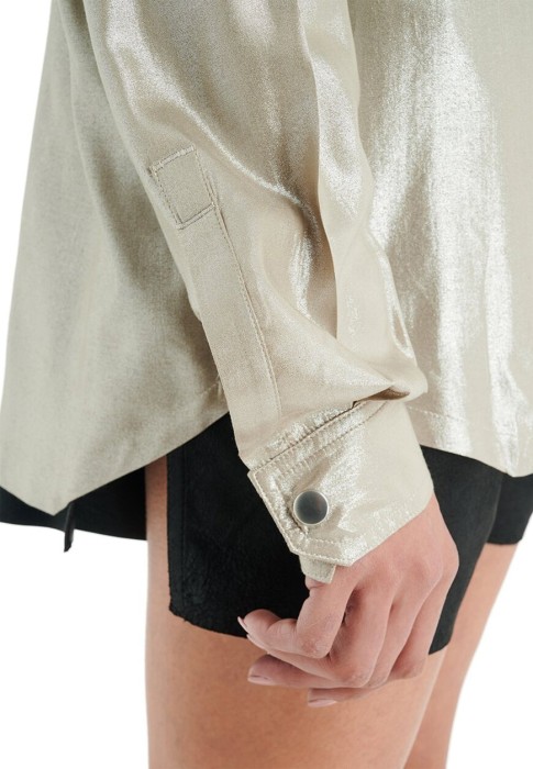 рубашка  универсального стиля с лицевой стороны