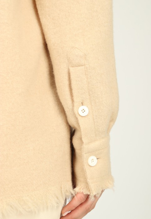 рубашка  из проверенных материалов спереди