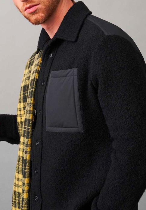 рубашка  из италии вид сбоку