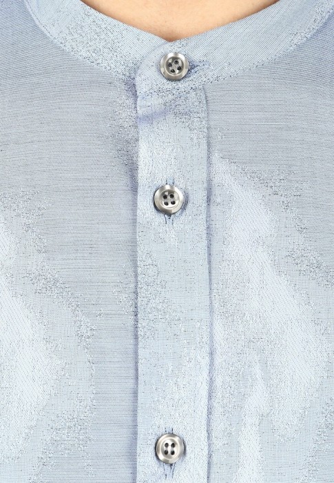 Товар голубого цвета с внутренней стороны