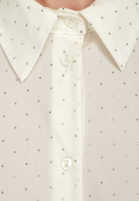 Товар белого цвета с внутренней стороны