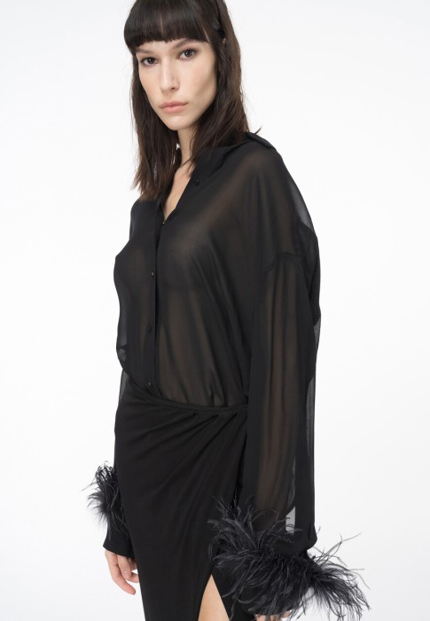 рубашка  от бренда pinko вид слева