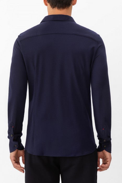 рубашка  по цене 54000 руб вид справа