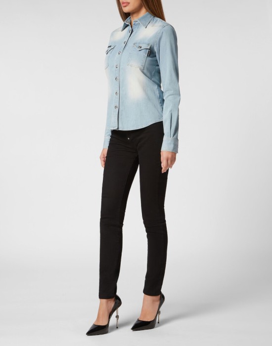 Товар голубого цвета с внутренней стороны