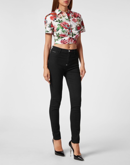 Товар белого цвета с внутренней стороны