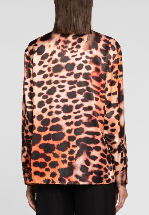 рубашка  из италии вид сбоку