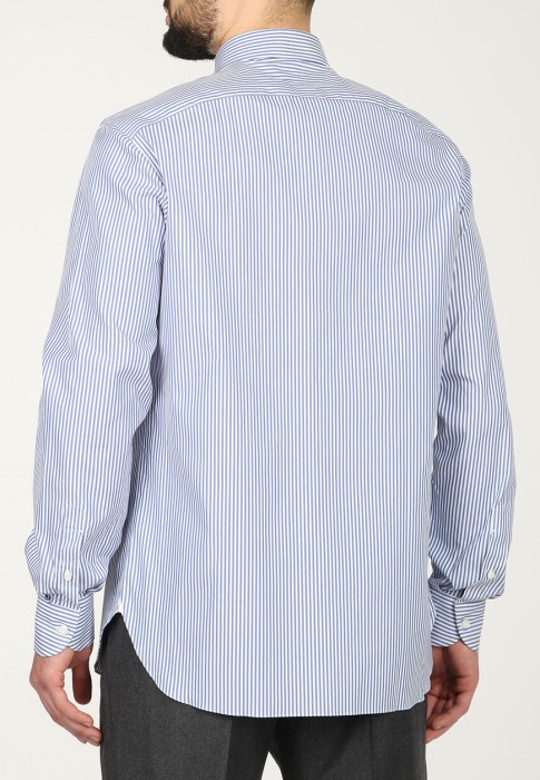 Товар синего цвета с внутренней стороны