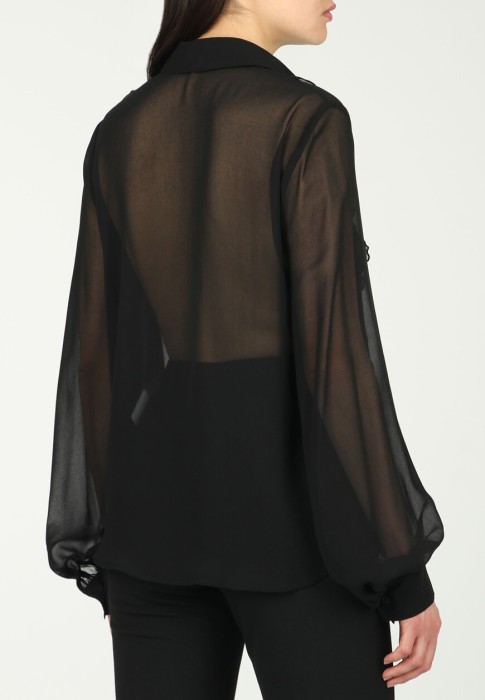 Товар черного цвета с внутренней стороны