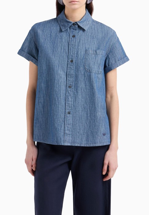 Товар синего цвета с внутренней стороны