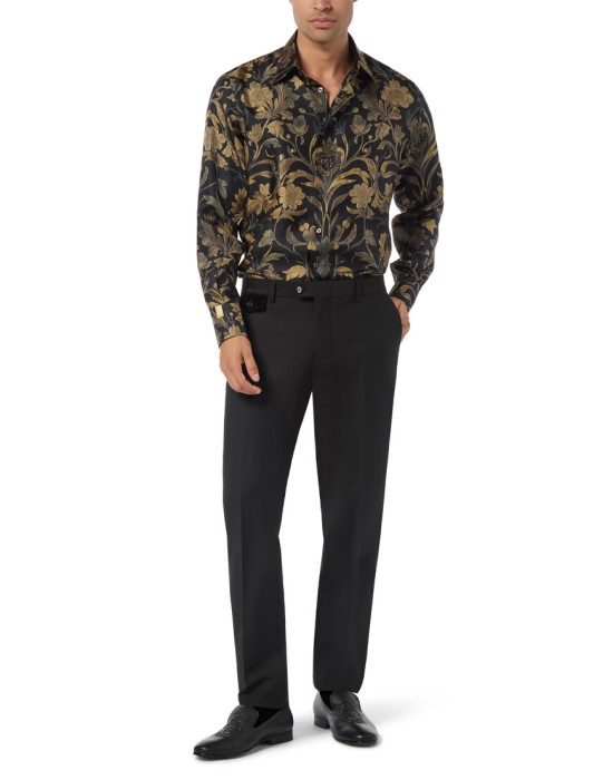 Товар золотого цвета с внутренней стороны