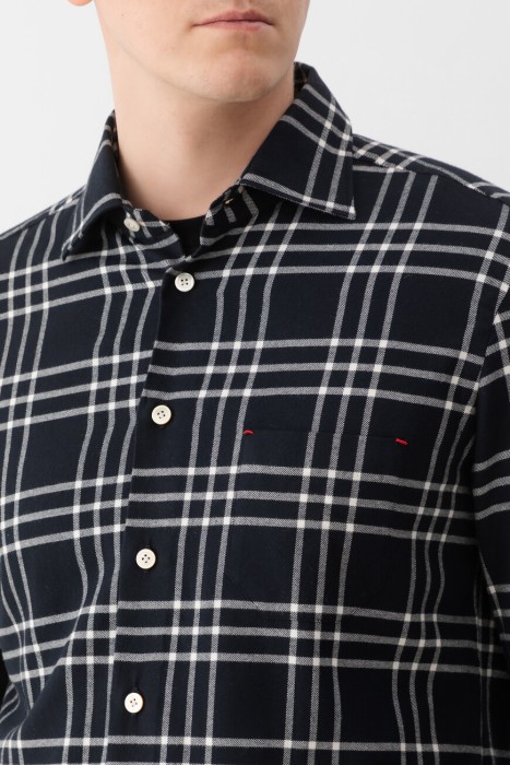 рубашка  из италии вид сбоку