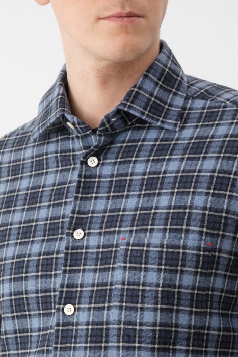 рубашка  из италии вид сбоку