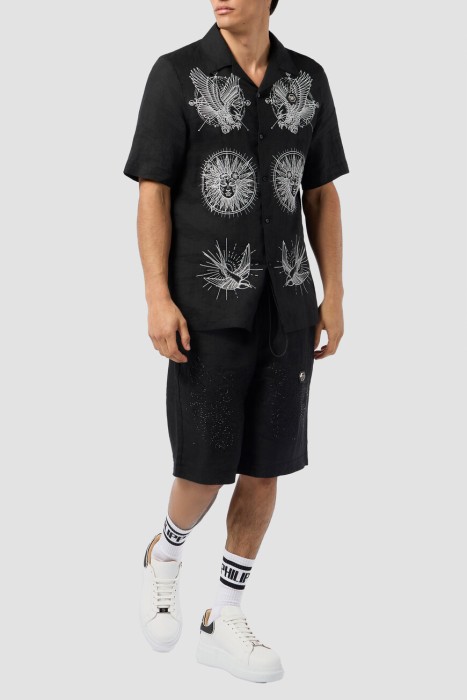 Товар черного цвета с внутренней стороны