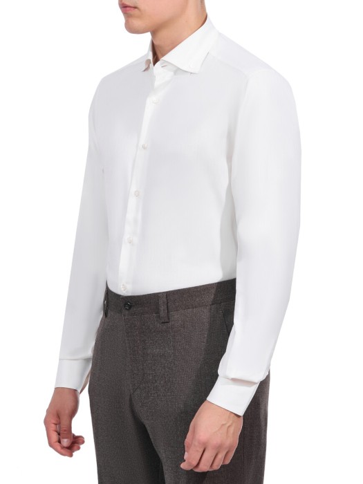 Товар белого цвета с внутренней стороны