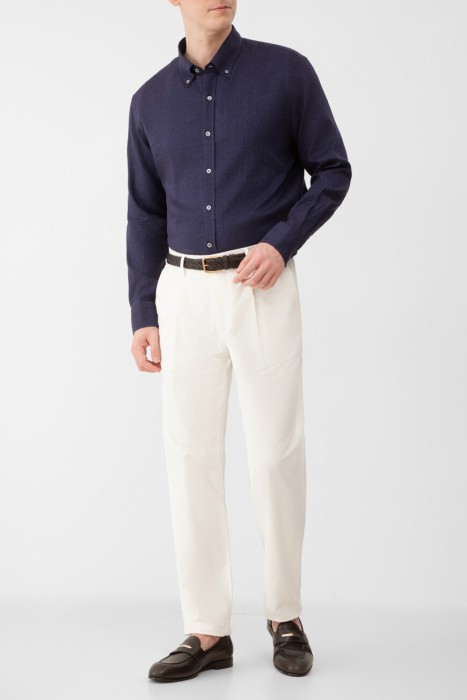 Товар синего цвета с внутренней стороны