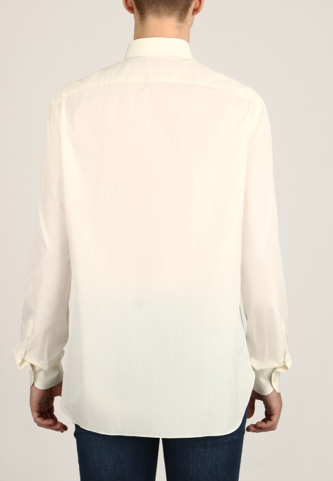 Товар белого цвета с внутренней стороны